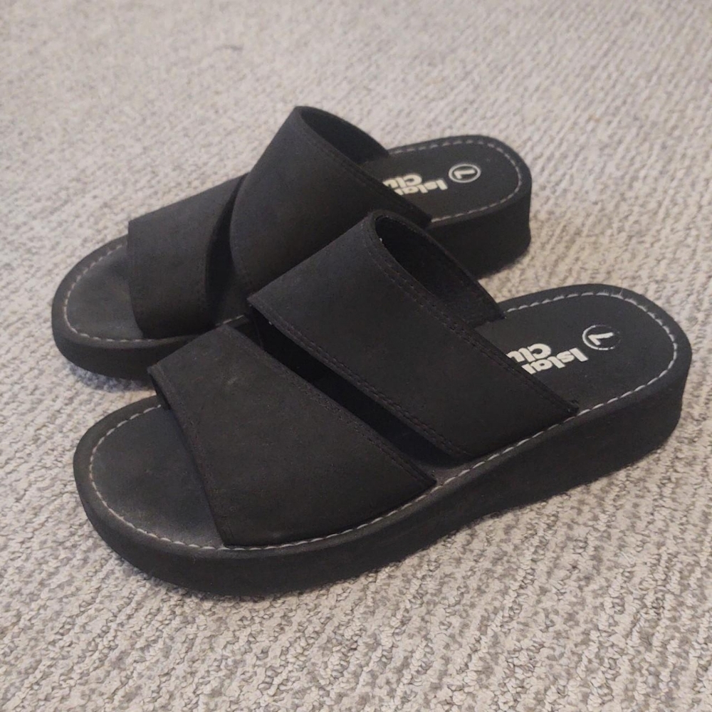 Island Club Black Platform Sandals